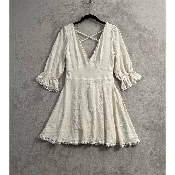 Lulus Dresses & Skirts - Lulus Off-White In the Meadow Embroidered Backless Mini Dress Size M Fairy Boho